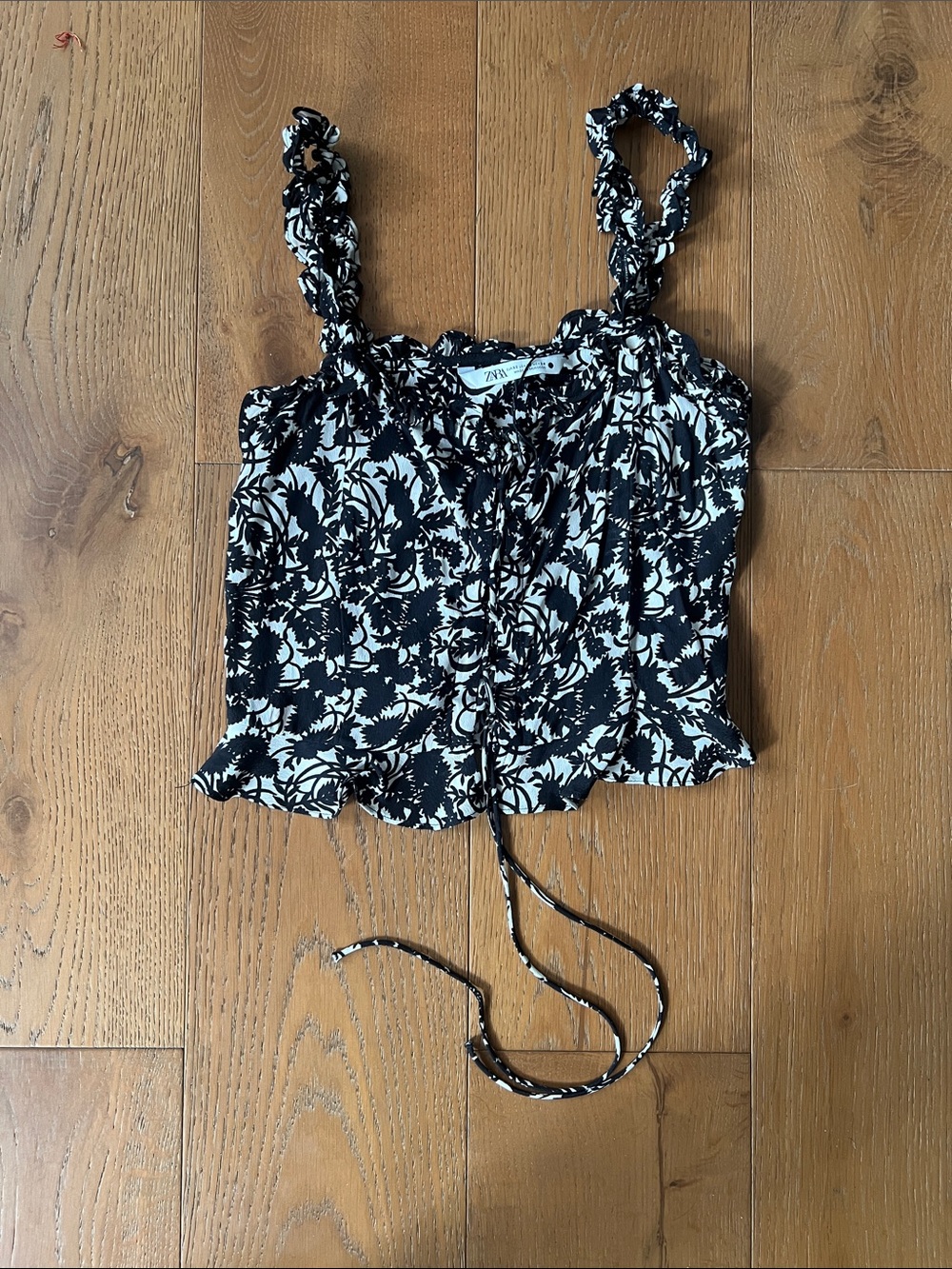 Zara Black & White Floral Tie-Front Crop Top